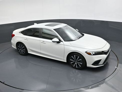 Used 2023 Honda Civic EX image 16