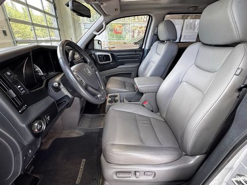 Used 2014 Honda Ridgeline RTL image 17