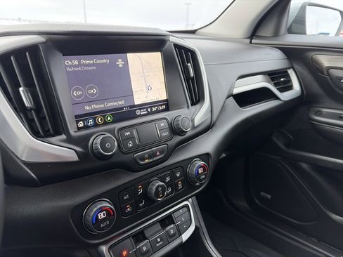 Used 2024 GMC Terrain SLT w/ Infotainment Package II image 25