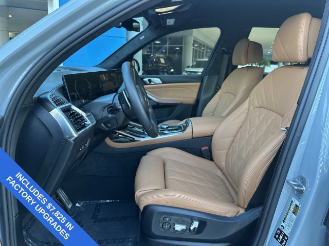 Used 2026 BMW X7 xDrive40i w/ M Sport Package AWD/4WD image 30