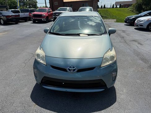 Used 2014 Toyota Prius Three w/ Preferred Accessory Package FWD image 9