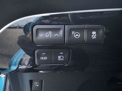 Certified 2021 Toyota Prius Prime Limited image 23