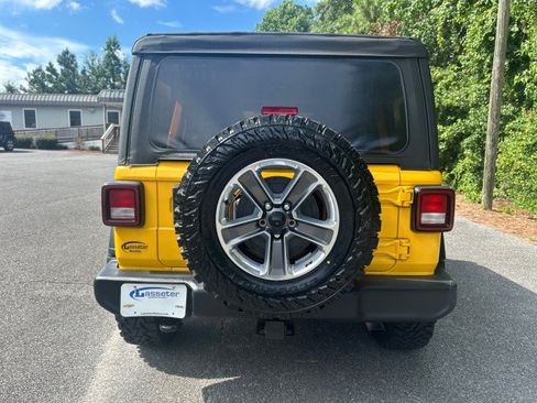 Used 2021 Jeep Wrangler Unlimited Sport AWD/4WD image 4