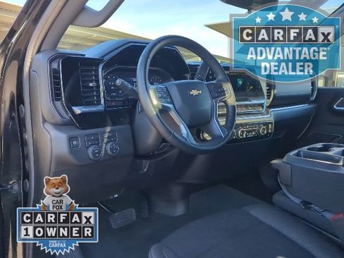 Used 2025 Chevrolet Silverado 2500 LT w/ Convenience Package image 5