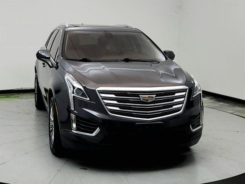 Used 2017 Cadillac XT5 Luxury w/ Driver Awareness Package FWD image 2