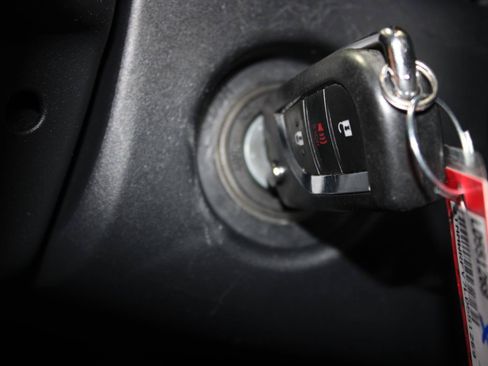 Used 2020 Toyota RAV4 LE w/ All Weather Liner Package AWD/4WD image 30