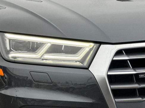 Used 2020 Audi Q5 2.0T Premium Plus w/ Premium Plus Package image 10