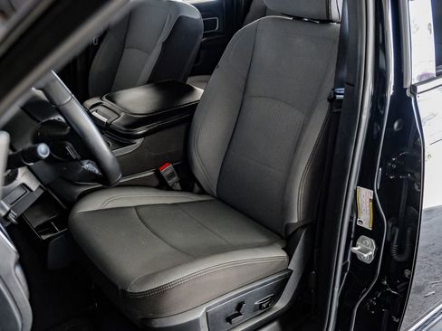 Used 2024 RAM 2500 Big Horn w/ Bed Utility Group image 27