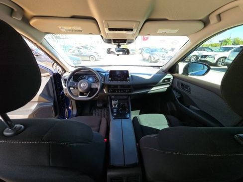 Used 2023 Nissan Rogue S image 25