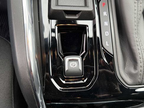New 2026 GMC Canyon Elevation w/ Convenience Package RWD image 10