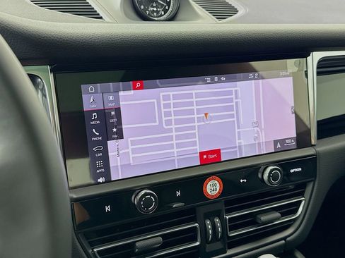 New 2026 Porsche Macan image 21
