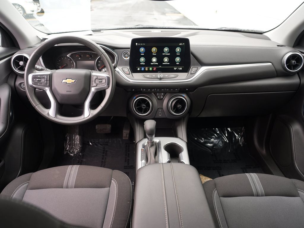 Certified 2024 Chevrolet Blazer LT AWD/4WD image 25