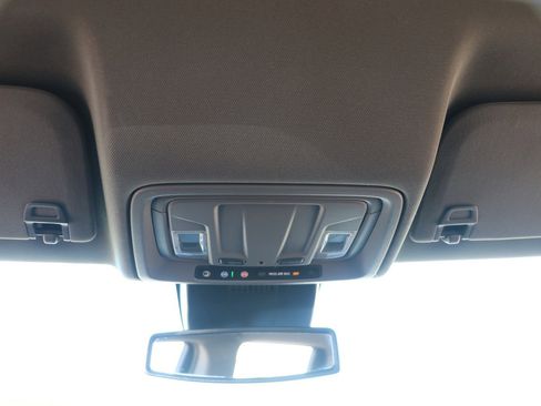 Used 2024 GMC Sierra 1500 SLT image 26