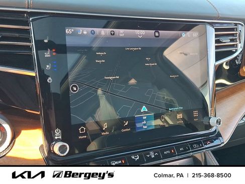 Used 2023 Jeep Grand Wagoneer Series III w/ Rear Seat Video Group 1 AWD/4WD image 22