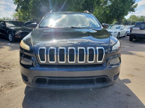 Used 2016 Jeep Cherokee Sport AWD/4WD image 2