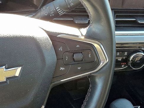 Used 2024 Chevrolet Trax LT w/ Driver Confidence Package image 25