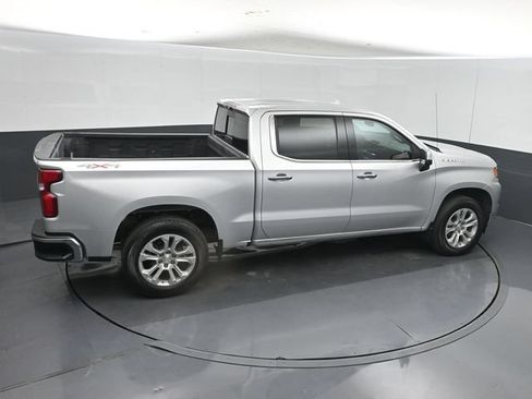 Used 2022 Chevrolet Silverado 1500 LTZ w/ Technology Package AWD/4WD image 39
