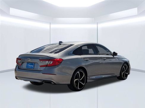 Used 2019 Honda Accord Sport image 6