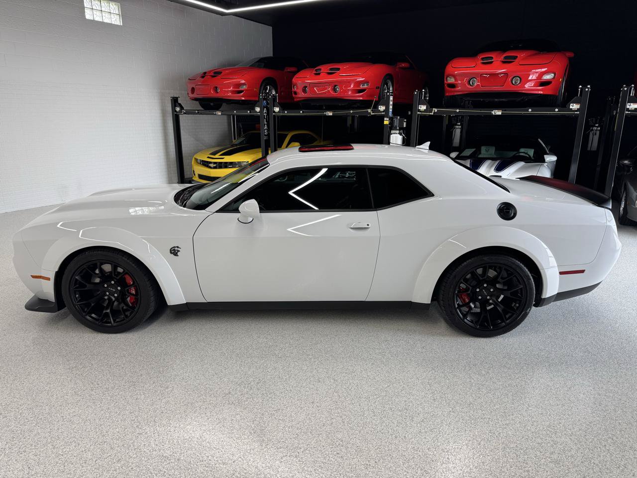 Used 2023 Dodge Challenger SRT Hellcat RWD image 10