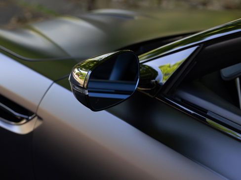 Used 2025 Aston Martin DB12 Convertible RWD image 28