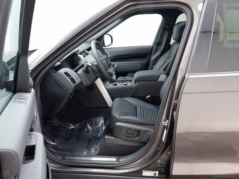 New 2025 Land Rover Discovery S AWD/4WD image 7