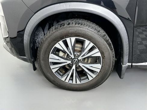 Used 2023 Nissan Rogue SV FWD image 28