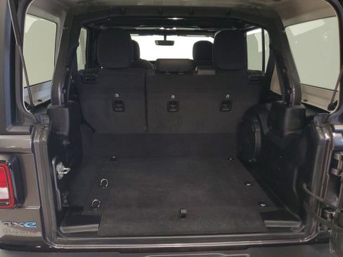 Used 2023 Jeep Wrangler Unlimited w/ Cold Weather Group AWD/4WD image 23