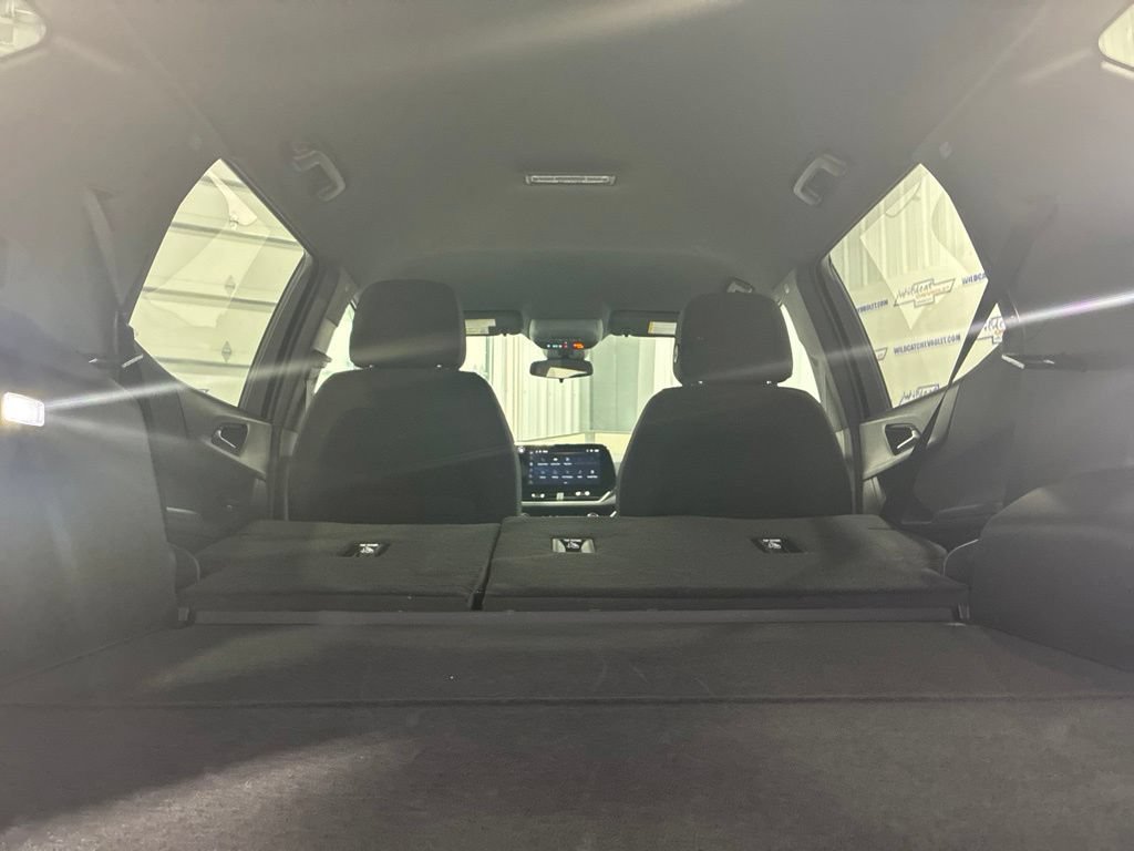 Used 2026 Chevrolet Equinox LT AWD/4WD image 36