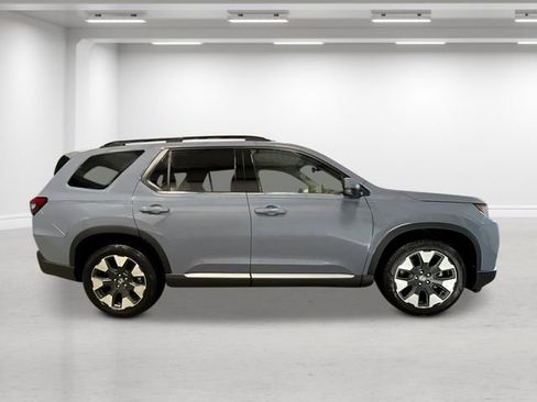 New 2026 Honda Pilot Touring image 2