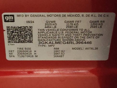 Used 2024 GMC Terrain SLE w/ Driver Convenience Package FWD image 33