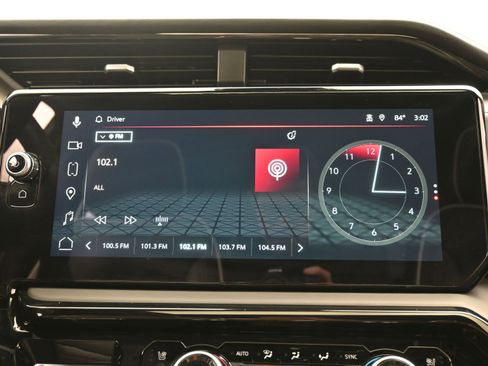 Used 2025 GMC Sierra 2500 AT4X image 34