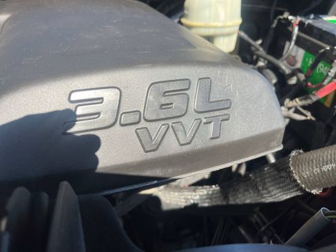 Used 2015 RAM 1500 Express AWD/4WD image 34