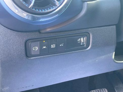 New 2026 Chevrolet Equinox EV LT image 20