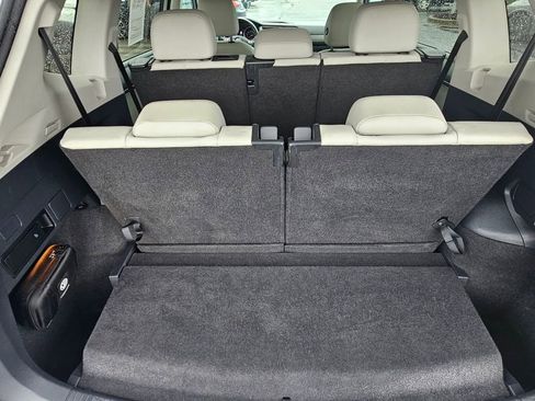 Used 2019 Volkswagen Tiguan SE w/ Panoramic Sunroof Package FWD image 10