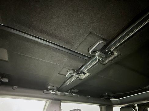 Used 2023 Ford Bronco Badlands image 23