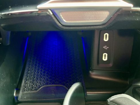 Certified 2025 Mercedes-Benz GLC 300 4MATIC image 41