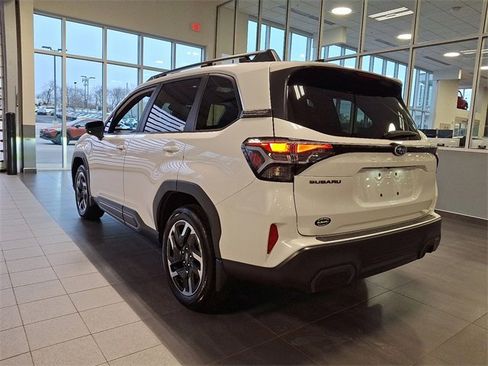 Certified 2025 Subaru Forester Limited image 4