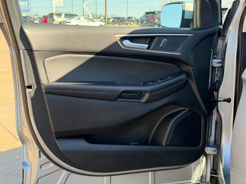 Used 2024 Ford Edge SEL image 19