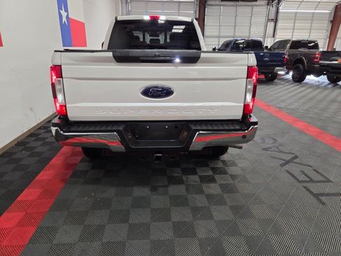 Used 2019 Ford F250 Lariat w/ Lariat Ultimate Package AWD/4WD image 26