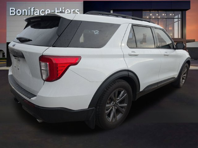 Used 2021 Ford Explorer XLT w/ Equipment Group 202A RWD image 5
