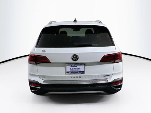 Used 2023 Volkswagen Taos SE image 6