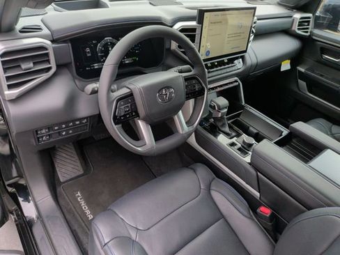 New 2025 Toyota Tundra Platinum AWD/4WD image 17