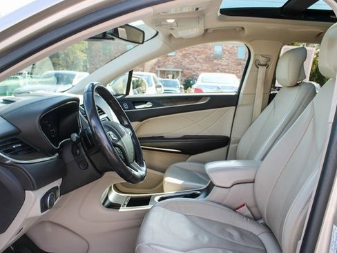 Used 2017 Lincoln MKC Reserve w/ Lincoln MKC Climate Package image 13