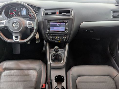 Used 2013 Volkswagen Jetta GLI Autobahn image 14