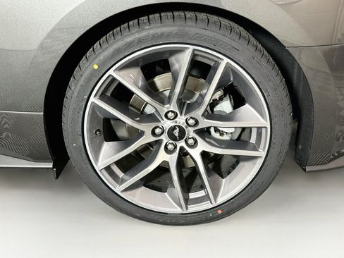 Used 2017 Ford Mustang GT Premium RWD image 11