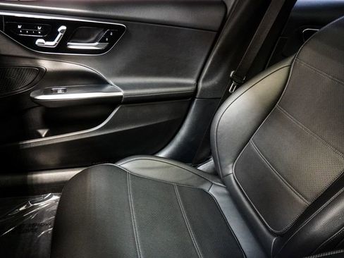 Used 2024 Mercedes-Benz C 300 4MATIC Sedan image 28