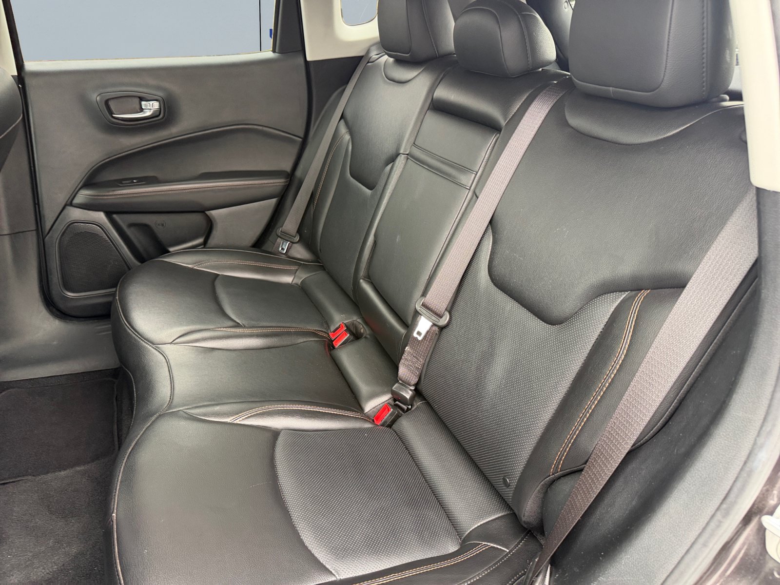 Used 2020 Jeep Compass Limited FWD image 16