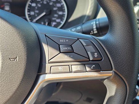 New 2025 Nissan Sentra SV image 32