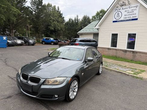 Used 2011 BMW 328i xDrive Sedan AWD/4WD image 3