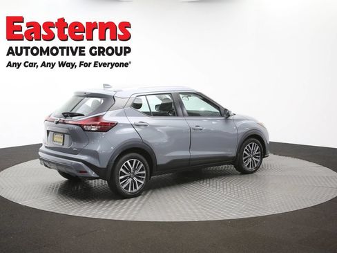 Used 2021 Nissan Kicks SV FWD image 41